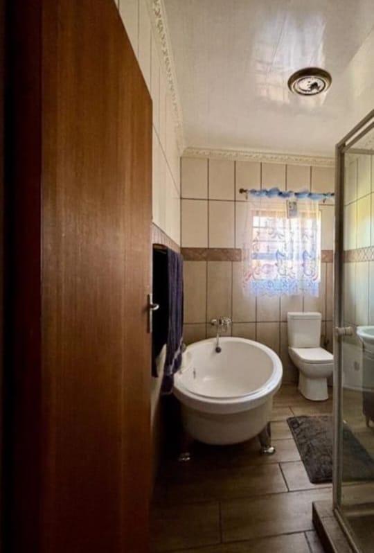 4 Bedroom Property for Sale in Hillcrest Northern Cape